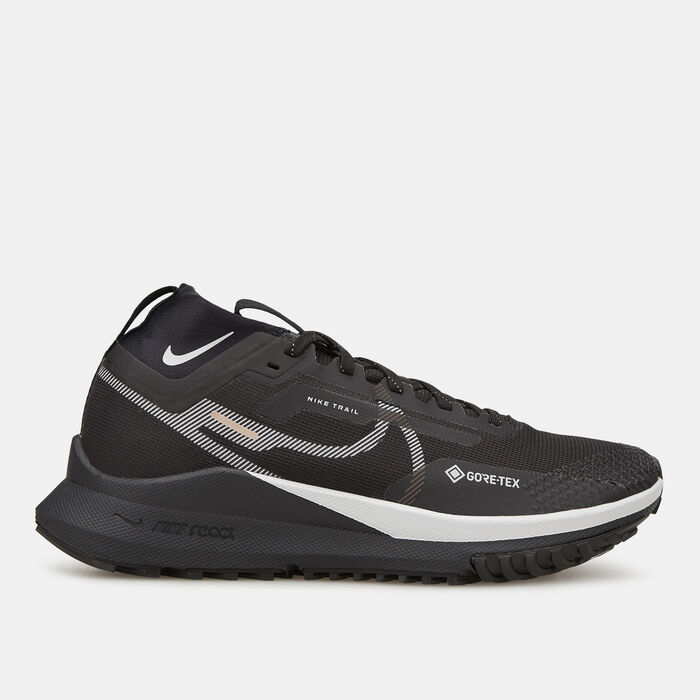 Nike Women's Pegasus Trail 4 GORE-TEX Shoe Black image number 0
