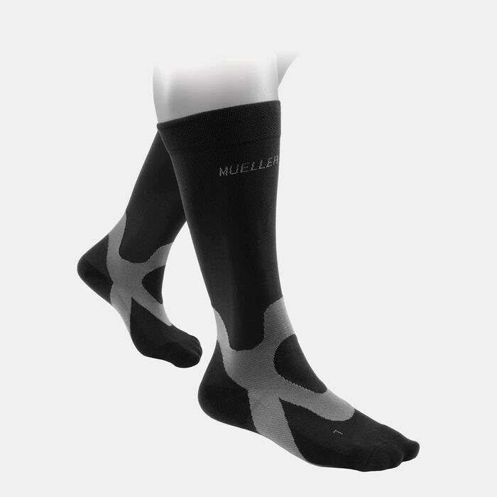 Mueller Graduated Compression Performance Socks Black Mueller Graduated Compression Performance Socks Black image number 0
