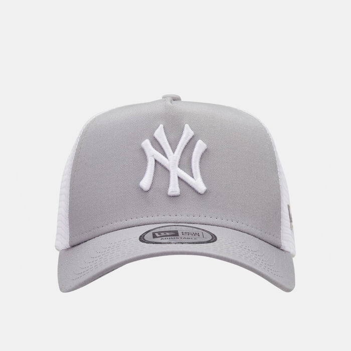 New Era Men's MLB New York Yankees 9FORTY A Frame Trucker Cap Grey New Era Men's MLB New York Yankees 9FORTY A Frame Trucker Cap Grey image number 0