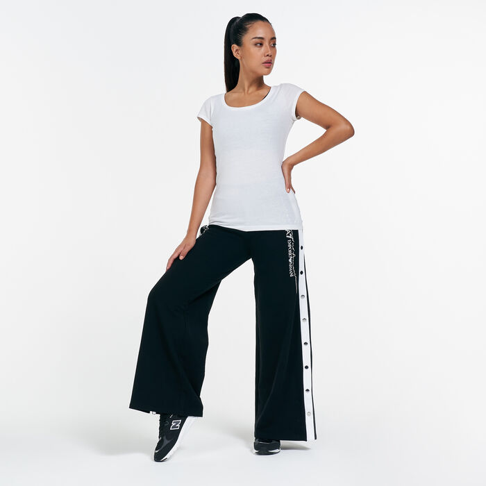 EA7 Emporio Armani Women's Train Logo Series Sweatpants Black EA7 Emporio Armani Women's Train Logo Series Sweatpants Black image number 2