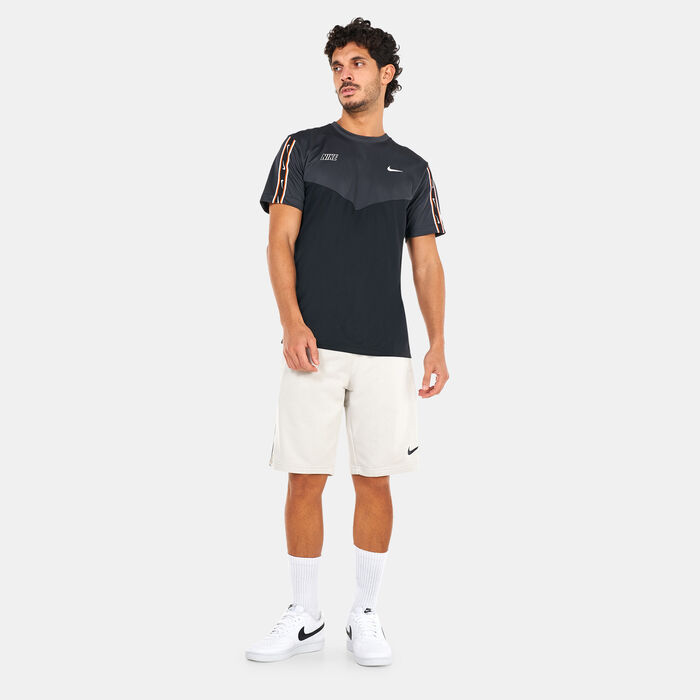 Nike Men's Sportswear Repeat T-Shirt Black image number 2