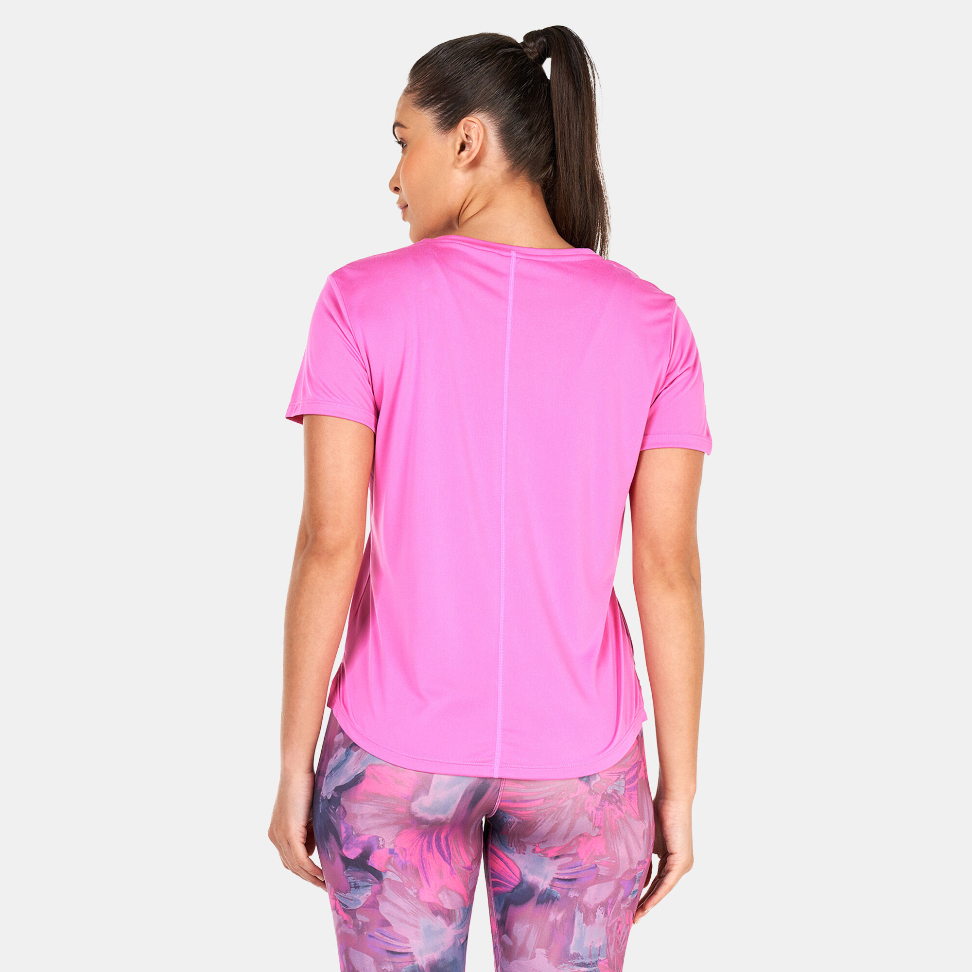 Nike pink swoosh t shirt new arrivals