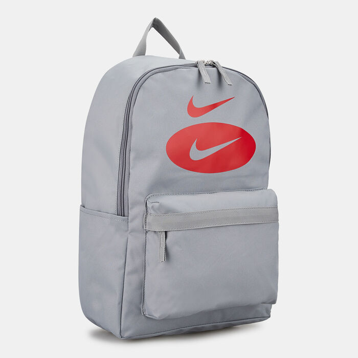 Nike Women’s Heritage Backpack (25L) Grey Nike Women’s Heritage Backpack (25L) Grey image number 2