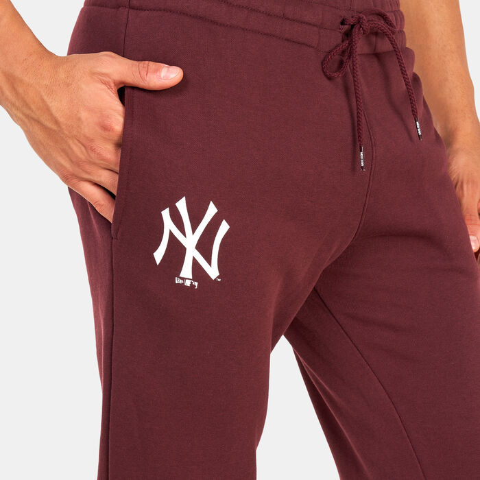 New Era New York Yankees MLB Team Logo Sweatpants Purple New Era New York Yankees MLB Team Logo Sweatpants Purple image number 3