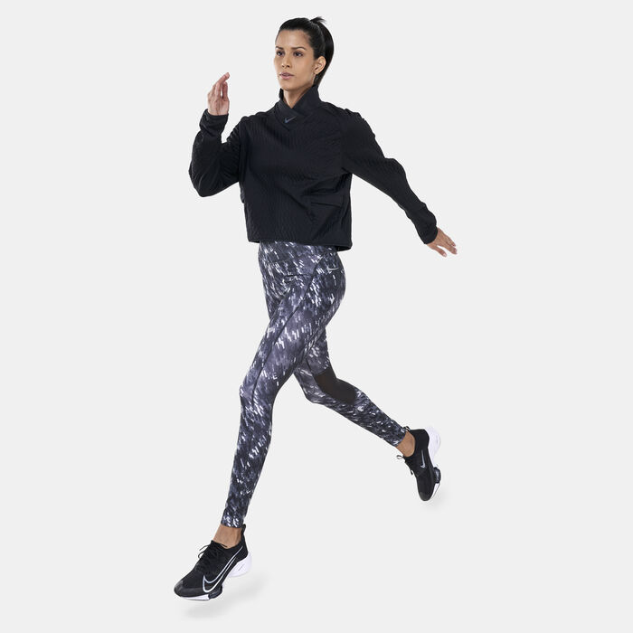 Nike Women's Therma-FIT Run Division Mid-Layer T-Shirt White image number 2