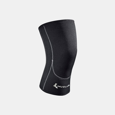 Mueller Closed Patella Knee Sleeve Multi