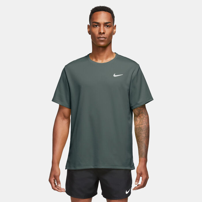 Nike Men's Miler Dri-FIT UV Running T-Shirt Green Nike Men's Miler Dri-FIT UV Running T-Shirt Green image number 0