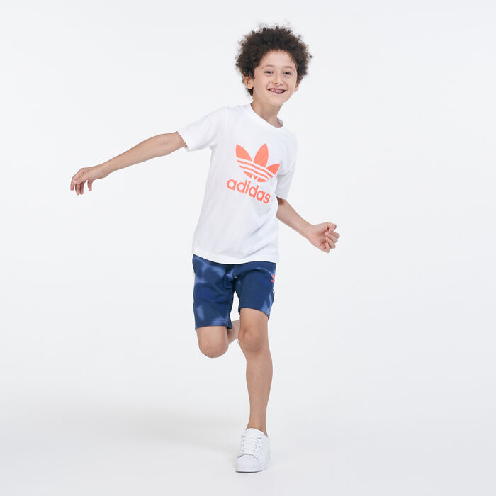 adidas Originals Kids' T-Shirt and Camo Shorts Set White adidas Originals Kids' T-Shirt and Camo Shorts Set White image number 0