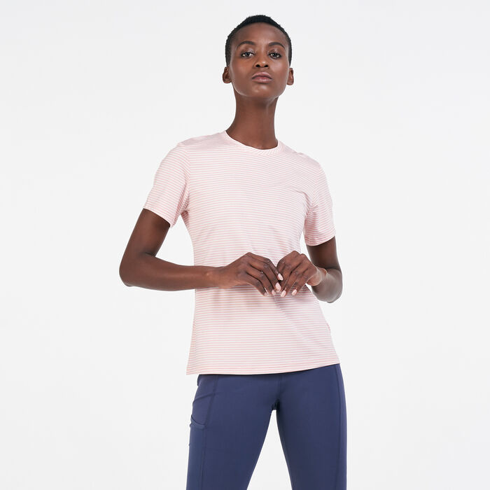 Columbia Women's Firwood Camp™ II T-Shirt Red Columbia Women's Firwood Camp™ II T-Shirt Red image number 0