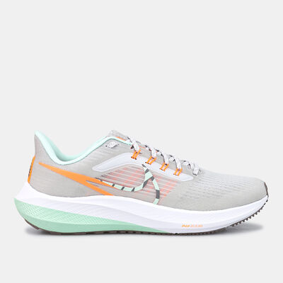 Nike Women's Air Zoom Pegasus 39 Premium Shoe Grey
