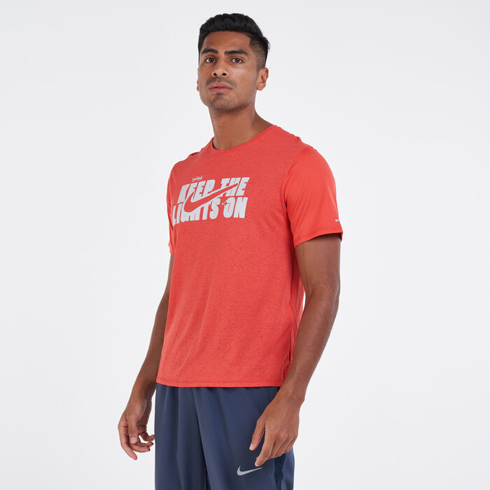 Nike Men's Dri-FIT Wild Run Miler T-Shirt Red image number 0