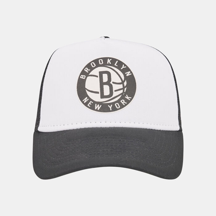 New Era Men's Brooklyn Nets Team Colour Block Trucker Cap White New Era Men's Brooklyn Nets Team Colour Block Trucker Cap White image number 0