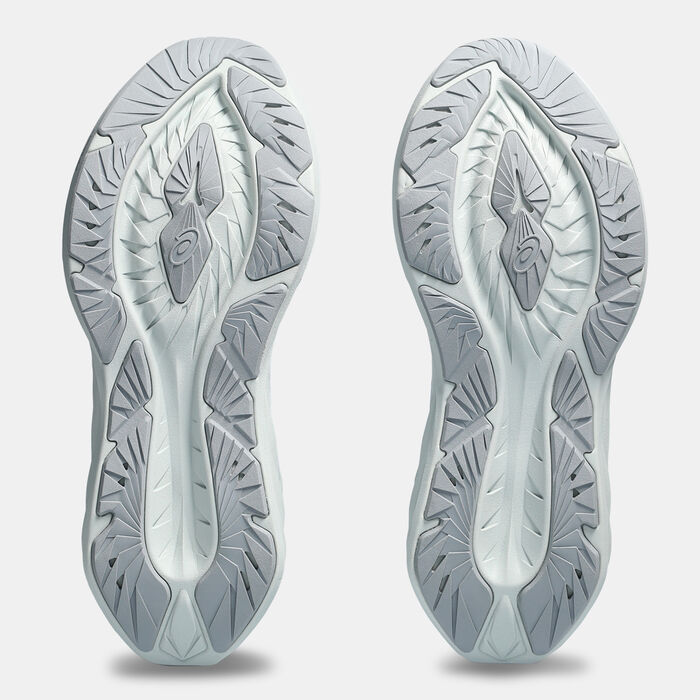 ASICS Men's NOVABLAST 4 Running Shoes White image number 3