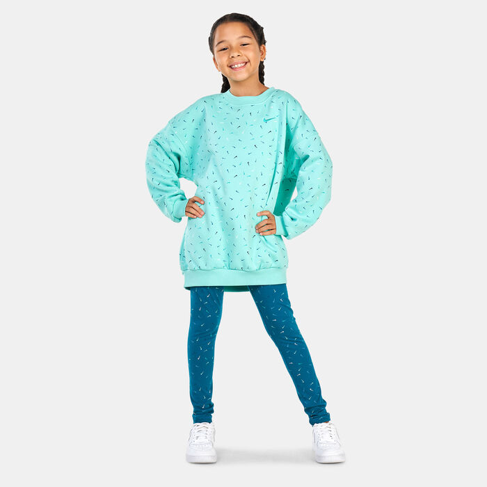 Nike Kids' Sportswear Club Fleece Oversized Logo Sweatshirt Green Nike Kids' Sportswear Club Fleece Oversized Logo Sweatshirt Green image number 2