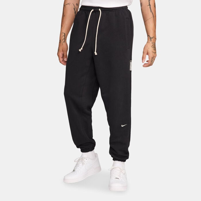 Nike Men's Standard Issue Dri-FIT Basketball Pants Black Nike Men's Standard Issue Dri-FIT Basketball Pants Black image number 0