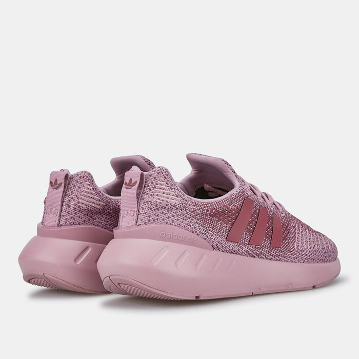 adidas Originals Women's Swift Run 22 Shoe Pink image number 2