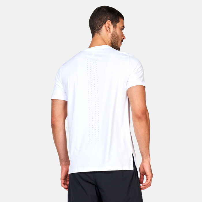 Under Armour Men's Iso-Chill Laser Heat T-Shirt White Under Armour Men's Iso-Chill Laser Heat T-Shirt White image number 1