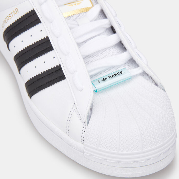 adidas Originals Women's Superstar Shoe Black image number 4