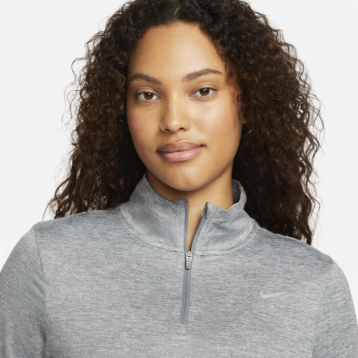 Nike Women's Swift UV Protection 1/4-Zip Running Top Grey Nike Women's Swift UV Protection 1/4-Zip Running Top Grey image number 2