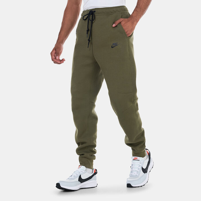 Nike Men's Sportswear Tech Fleece Joggers Green image number 0