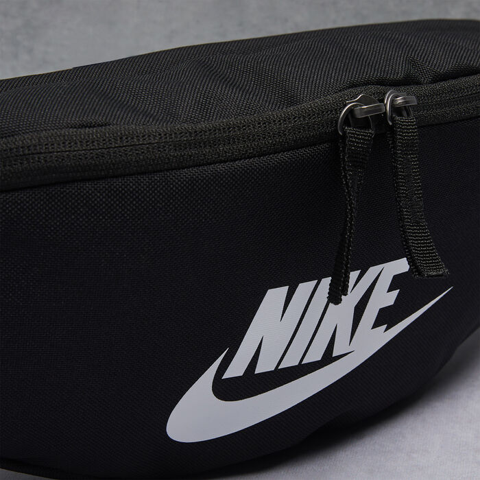 Nike Heritage Waist Bag Black image number 2
