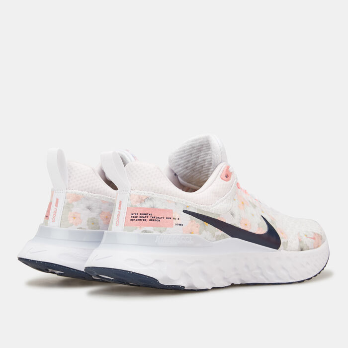 Nike Women's React Infinity 3 Premium Road Running Shoe White Nike Women's React Infinity 3 Premium Road Running Shoe White image number 2