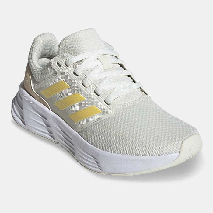 adidas Women's Galaxy 6 Running Shoes Beige image number 1