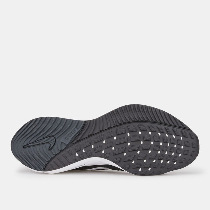 Nike Men's Air Zoom Vomero 15 Shoe Black Nike Men's Air Zoom Vomero 15 Shoe Black image number 4