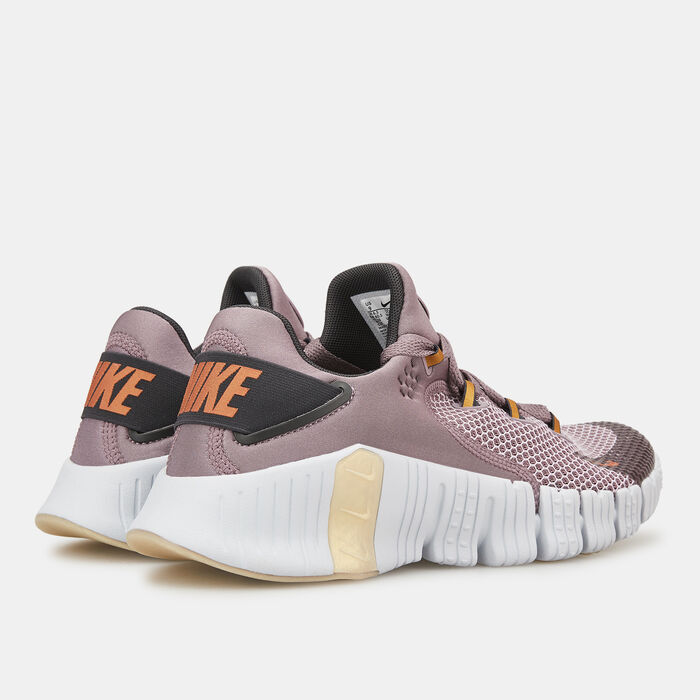 Nike Women's Free Metcon 4 Premium Shoe Grey Nike Women's Free Metcon 4 Premium Shoe Grey image number 2