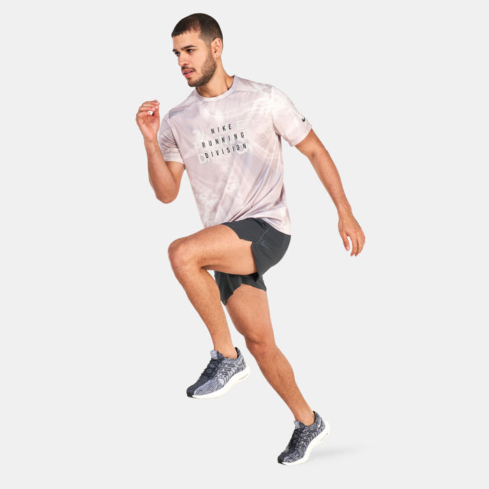 Nike Men's Dri-FIT Run Division Rise 365 Running T-Shirt Grey Nike Men's Dri-FIT Run Division Rise 365 Running T-Shirt Grey image number 2