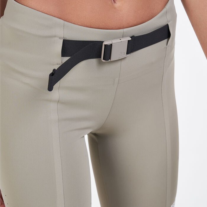 The North Face Women's Waist Pack Shorts Grey The North Face Women's Waist Pack Shorts Grey image number 3