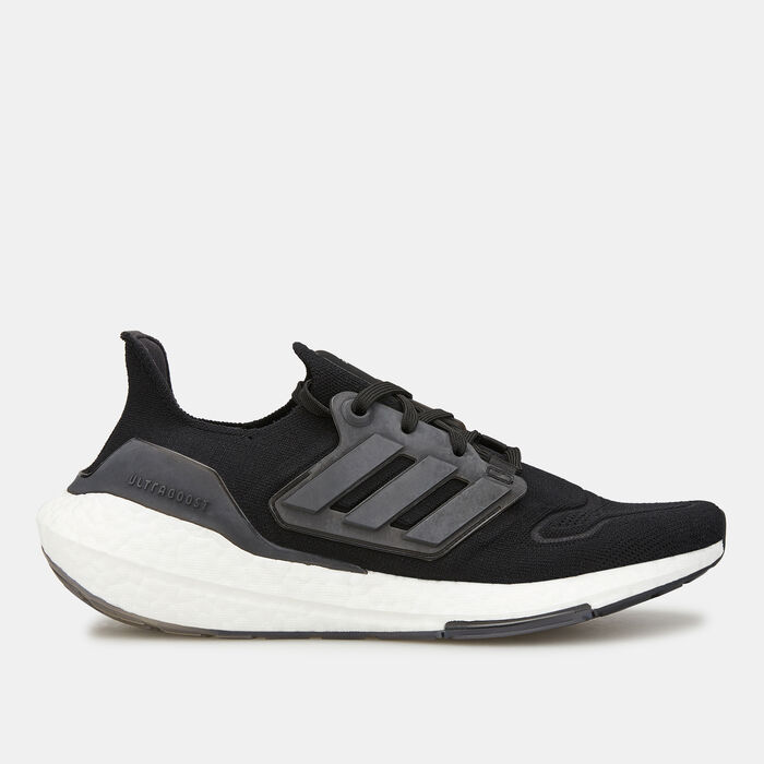 adidas Women's Ultraboost 22 Shoe Black image number 0