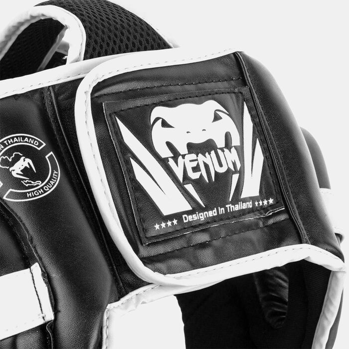 Venum Challenger 2.0 Headgear Black Venum Challenger 2.0 Headgear Black image number 1
