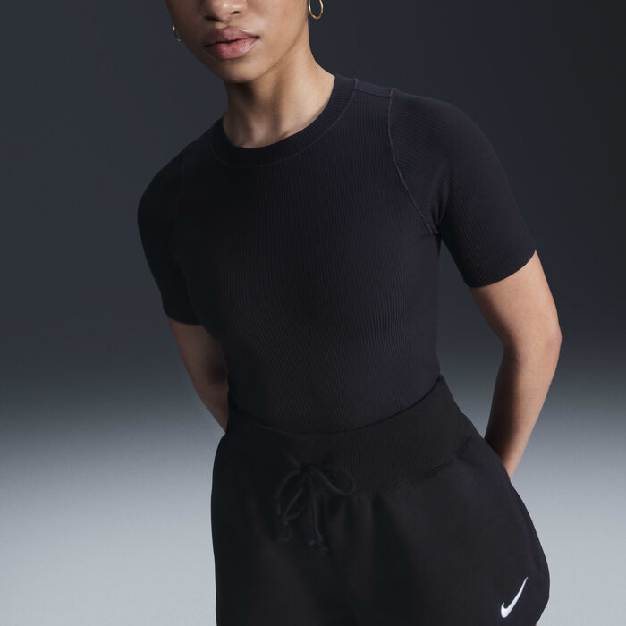 Nike Women's Sportswear Phoenix Fleece High-Waisted Shorts Black Nike Women's Sportswear Phoenix Fleece High-Waisted Shorts Black image number 1