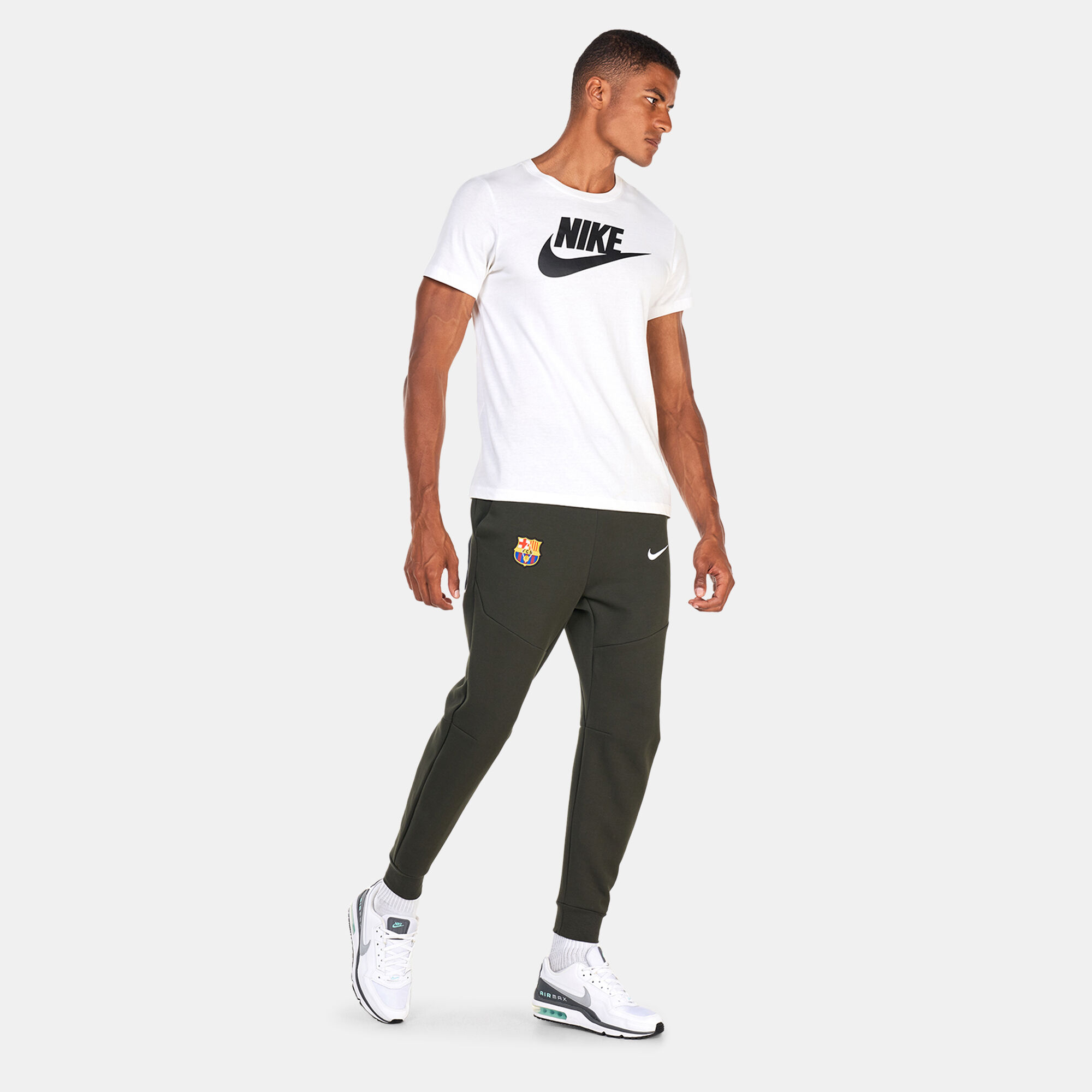Buy Nike Men s Tech Fleece Football Joggers Green in Qatar SSS