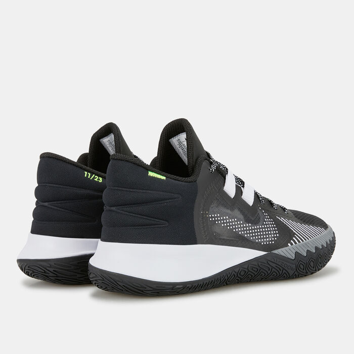 Nike Men’s Kyrie Flytrap 5 Basketball Shoe Black image number 3