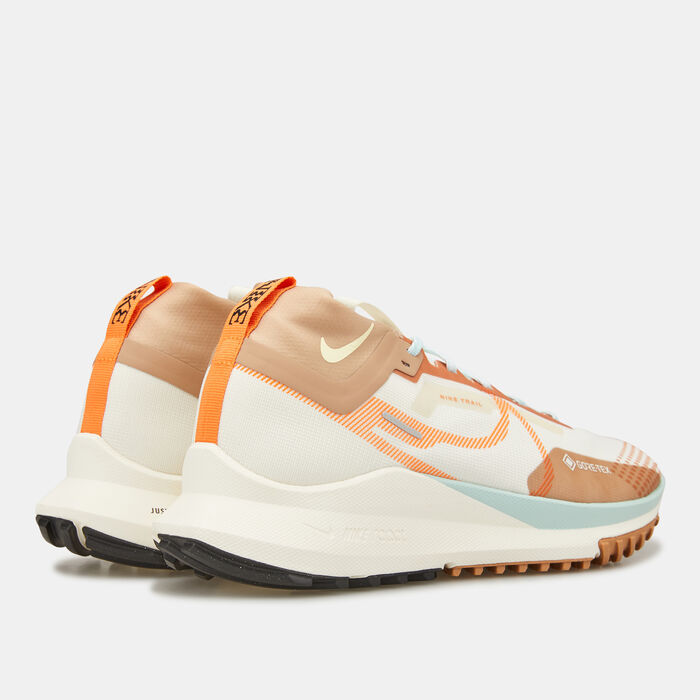 Nike Men's React Pegasus Trail 4 GORE-TEX Shoe Ivory Nike Men's React Pegasus Trail 4 GORE-TEX Shoe Ivory image number 3