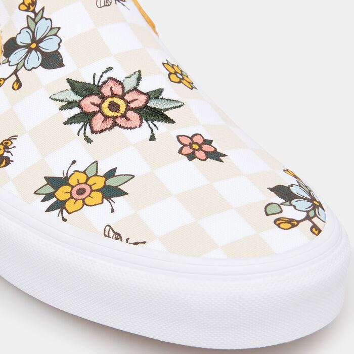 Vans Classic Slip-On Unisex Shoe Beige image number 4