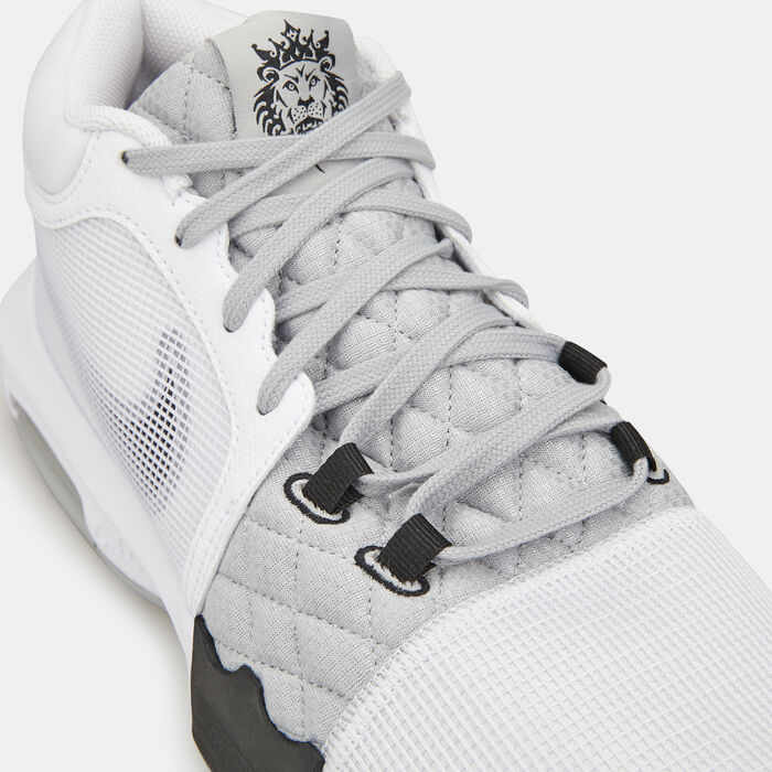 Nike LeBron Witness 8 Basketball Shoes White Nike LeBron Witness 8 Basketball Shoes White image number 4