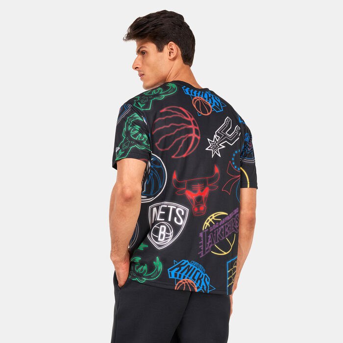 New Era NBA Printed Neon Basketball T-Shirt Black New Era NBA Printed Neon Basketball T-Shirt Black image number 1