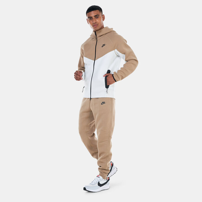 Nike Men's Sportswear Tech Fleece Windrunner Full-Zip Hoodie Beige image number 2
