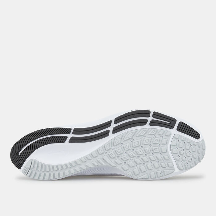 Nike Men's Air Zoom Pegasus 38 Running Shoe White image number 4